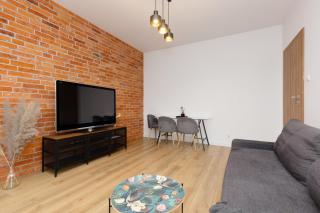 Minimalist Apartment in Łódź With Parking Near Łódź Kaliska by Noclegi Renters - Łódź - 4