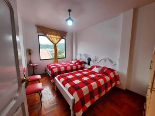 Amplio departamento - 3