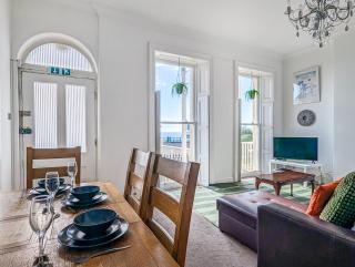 Marine Parade Sea View - by Brighton Holiday Lets - Brighton & Hove - 3