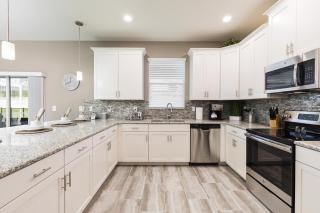 Last Minute Disney Getaway! Private Pool, Hot Tub & Games Room. Book Now! #97667 - Davenport - 3