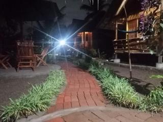 Padi Bungalow - Tetebatu - 9