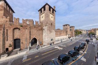 5 min dall'Arena - con vista - Castelvecchio 11 - Verona - 0