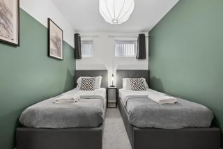 Corinium Lodge - town centre apartment - Cirencester - 2
