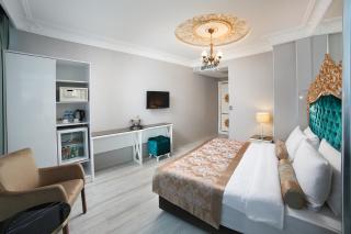 White Monarch Hotel - 3