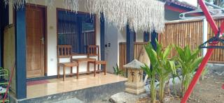 Dewi Garden Guesthouse - Kuta - 9