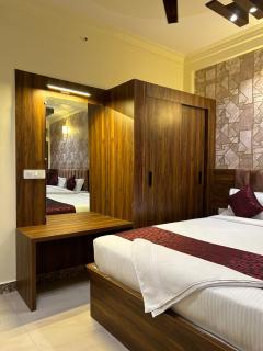 Hotel Boss Palace - 1