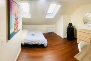 Sunny room near Brown University, Whole Foods with shared bathroom and kitchen cdb - Providence - 0
