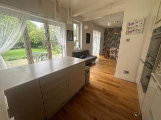 Luxurious Living 4 Bedroom Home - Londen - 3