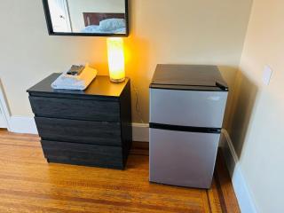 Sunny spacious room in Federal Hill, Downtown with shared bathroom and kitchen cb - Providence - 2