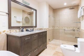 3 Bedroom Condo in Croc's Casino Resort - 1