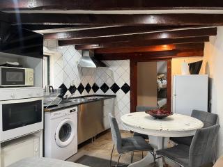 Very Charming Apartment Overlooking S Jorge Castel - Lissabon - 1