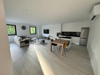 Appartement meublé de 120 m2 - Coudun - 2