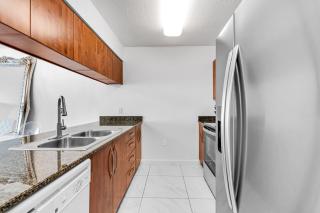 Brickells 1BR APT with City view, Pool and Parking - Miami - 7