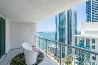 Brickells 1BR APT with City view, Pool and Parking - Miami - 5