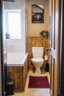 The Hideaway - Stratford Upon Avon - Central - Free Offstreet Parking - 2 Bedroom Luxury Apartment - Stratford-upon-Avon - 3