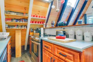 Moments to Mount Snow Idyllic A-Frame Cabin - Wilmington - 4