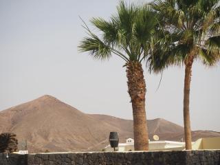 Luxury Canarian villa with large pool in Costa Teguise - Teguise - 7