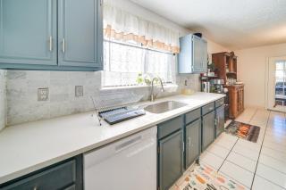 Spacious Group Retreat 15 Mi to Dtwn San Antonio! - San Antonio - 3
