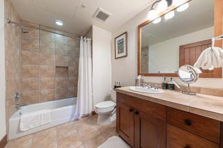 Big Horn Lodge 404 by East West Hospitality - 2