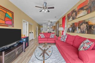 Spacious 2 Bedroom Condo with Golf Course Views! Sleeps 4 Guests! River Oaks 48-D - Myrtle Beach - 0