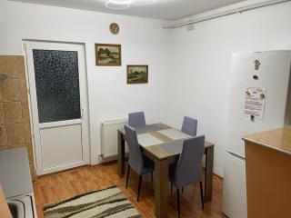 Apartament - Petroşani - 1