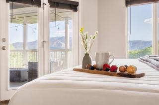Mountain Moonrise 3BR 3BA - Scenic Falls, Mtn View, Hot Tub, Gameroom, Firepit - Sleep 8- - 1