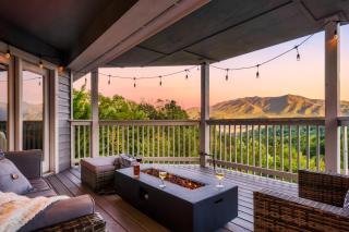 Mountain Moonrise 3BR 3BA - Scenic Falls, Mtn View, Hot Tub, Gameroom, Firepit - Sleep 8- - 0