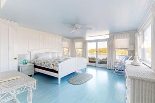 Sailor Sanctuary - Orleans - 2
