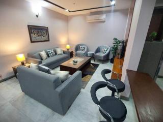 Cozy & spacious 2 BHK apartment - Islamabad - 0