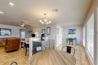 Copano Bayfront Haven - 7