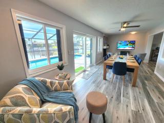 Sandys Coral Retreat! Canal Front, Pool, Spa & More - Bradenton - 6