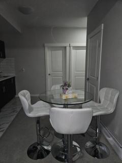 Wola's Place - Calgary - 4