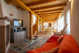 La Casa nel Borgo: Lake View Terrace - Happy Rentals - 9