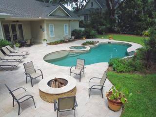 Outdoor Cabana - Firepit - Private Pool & Spa - Pet Friendly - 72 Baynard Cove Road - Hilton Head Island - 0