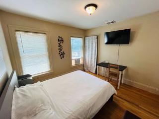 Nice bedroom in Lincoln with shared bathroom and kitchen a - Lincoln - 1