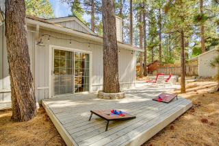 Family-Friendly Home with Hot Tub in Big Bear! - Big Bear City - 8