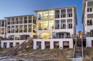 Sea La Vie- On the Beach- 2 Pools- Elevator - Destin - 3