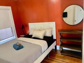 Nice room in Fed Hill, Downtown with shared bathroom and kitchen bc - Providence - 7