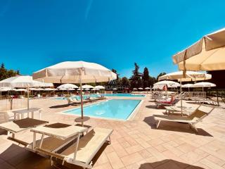 Flora Apt -100m dal Lago di Garda - Piscina - Sirmione - 9