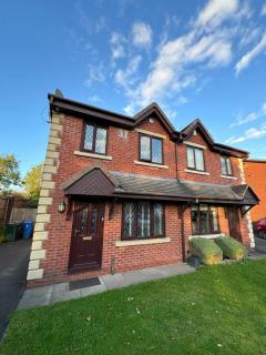 Cozy Rochdale Retreat for Families and couples - Rochdale - 2