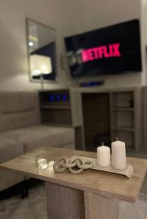 استديو مكتبي فندقي متكامل الخدمات Studio with office and full service - 6