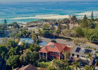 Big family holiday by the Buddina beach - Buddina - 0