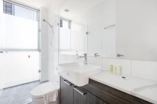 Penthouse on William - 4Br 3Bath - Sleeps 8 - Melbourne - 6