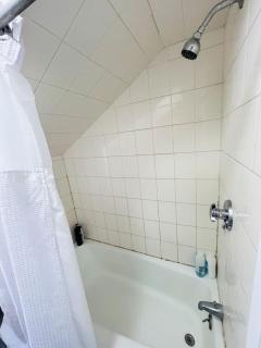 Nice room near Whole Foods, Brown University with shared bathroom and kitchen da - Providence - 3