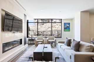 Premier Ski-In Ski-Out with Majestic Views, Resort-style Amenities, and High-Speed WIFI! - Park City - 7