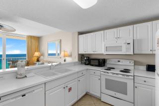 Beachfront Retreat! Family Friendly 1BD Getaway! by Dolce Vita Getaways PCB! - Panama City Beach - 1