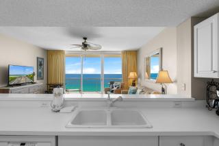Beachfront Retreat! Family Friendly 1BD Getaway! by Dolce Vita Getaways PCB! - 2