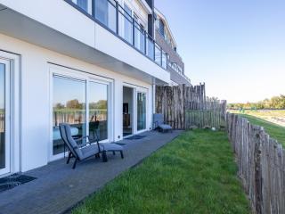 Lush apartment with sea views - Sint Annaland - 6