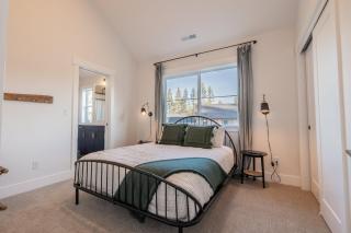 Luxury Cabin in Suncadia - Sleeps 12, Hot Tub, and Wildlife Views! - Cle Elum - 4