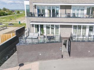 Beachfront apartment with 2 terraces - Sint-Annaland - 0